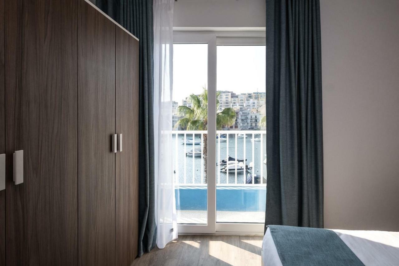 C'Est La Vie Guesthouse Marsaskala Exterior photo